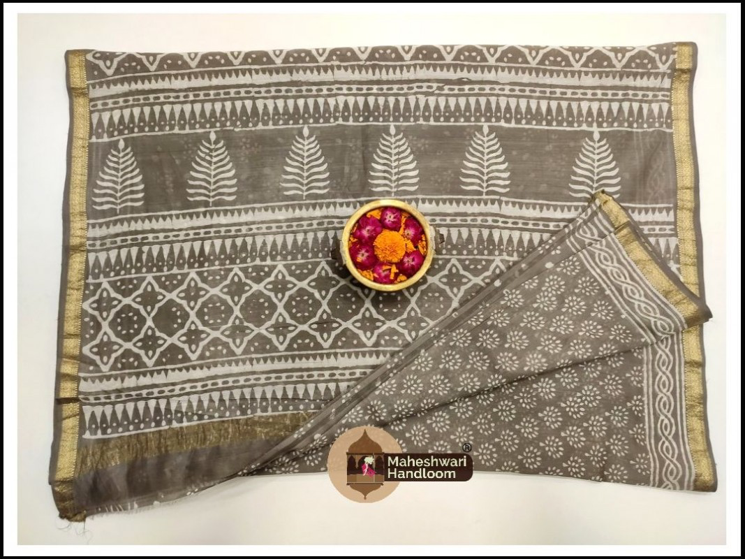 Maheshwari Dabu Indigo kashish Print Sarees